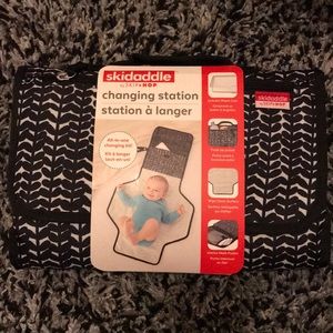 Skidaddle changing station